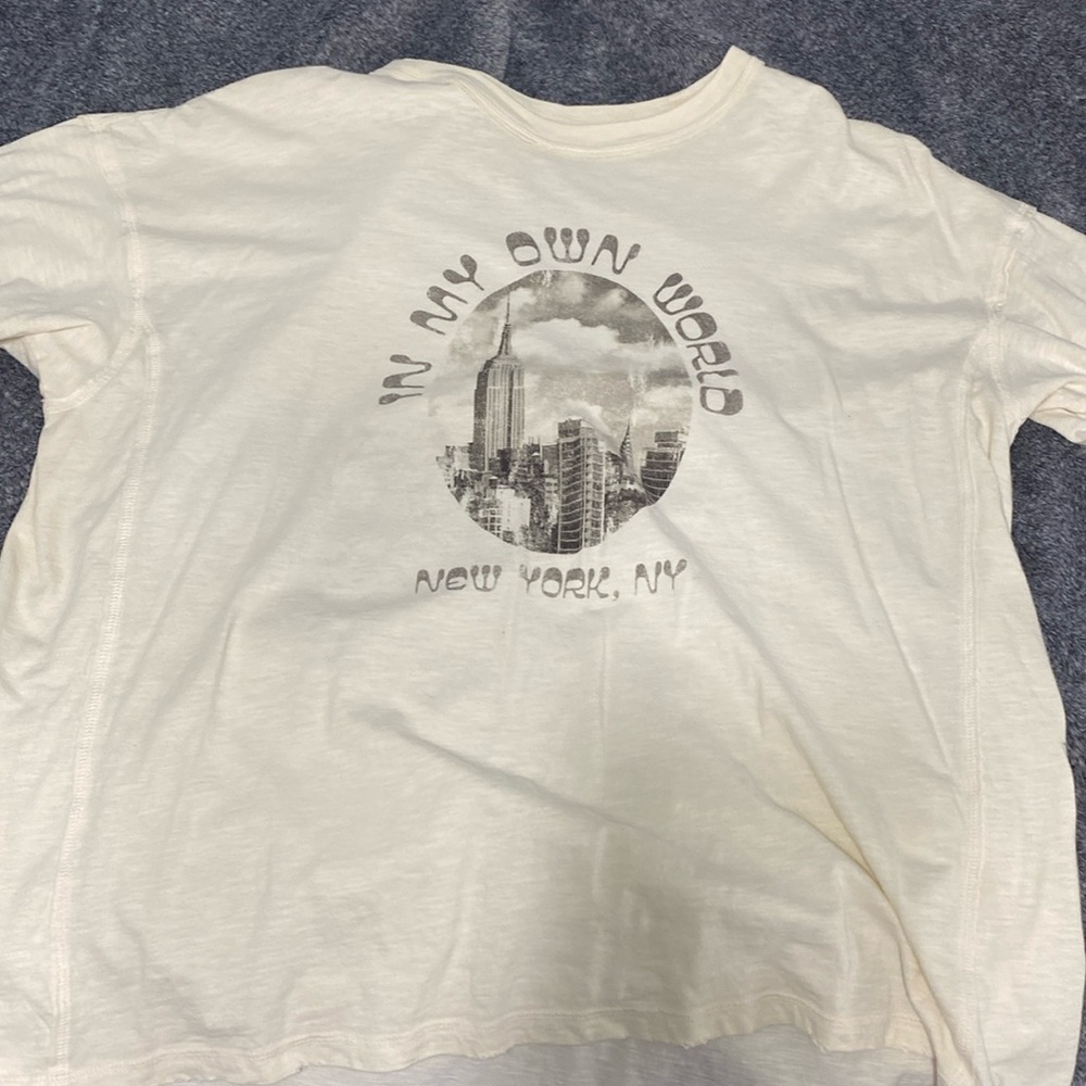 Aerie cream colored T-shirt